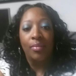 Meet your Posher, Bonita